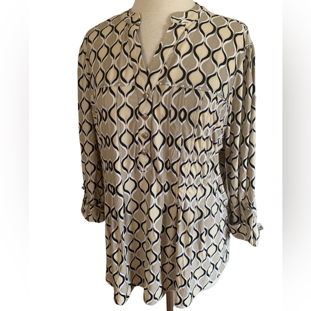 COCOMO 1X Beige Black White Plus Size 3/4 sleeve women's Pintuck Blouse